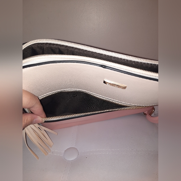 Elegant Pink and Cream Women's Bag 3 Piece Set - Picture 5 of 8